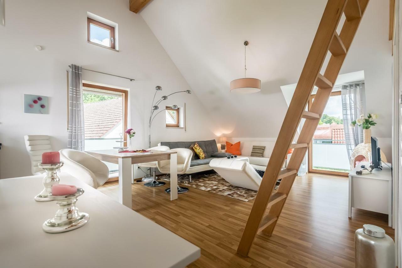Apartmenthaus Am Erlbach Buch am Erlbach Extérieur photo